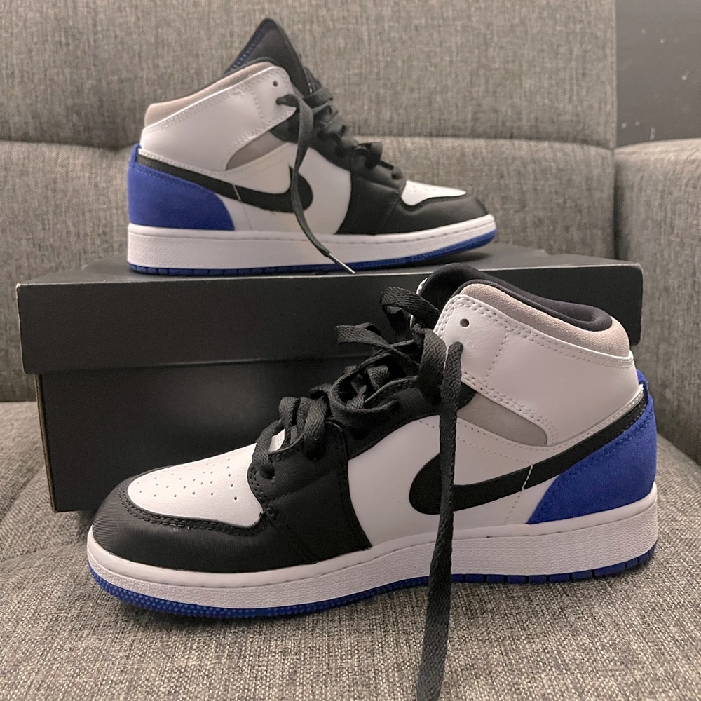 Brand New mid 1’s
